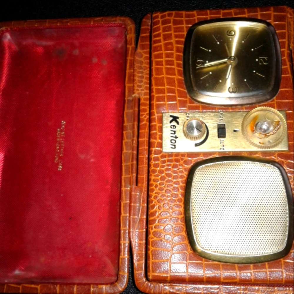 Vintage Retro Kenton Travelling Radio Japan alarm Clock Hard Leather Case 1960's